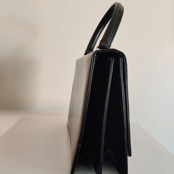 SOLD Grace Kelly leather box purse - Picture 8 of 12